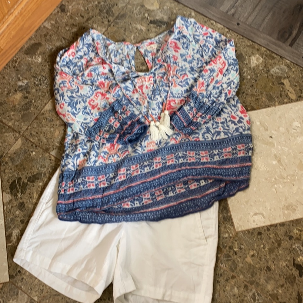 Hollister Summer Top - Picture 4 of 5